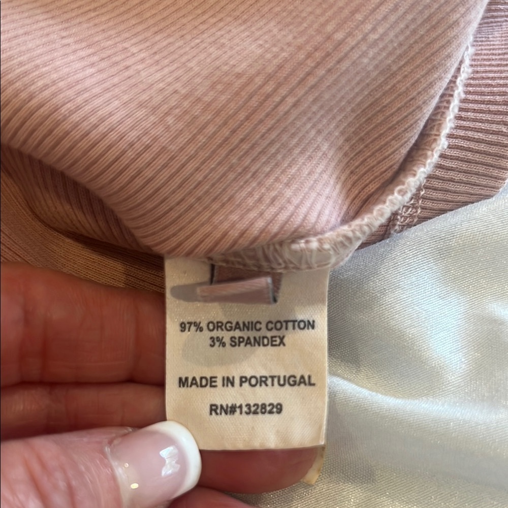 Tularosa Pink Ribbed Fitted Tank Top - Picture 5 of 6
